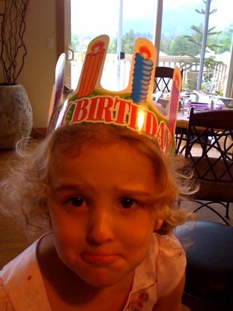 Happy unbirthday Dahlia!